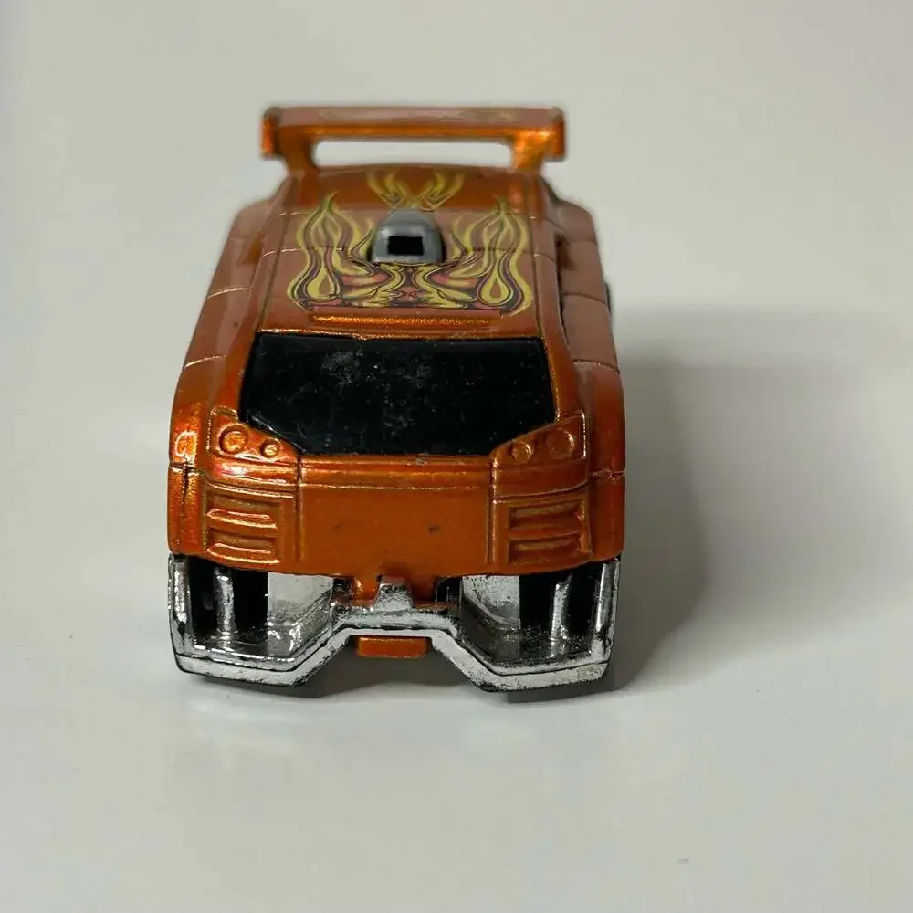 Hot Wheels paint chipping